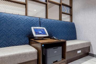 هتل Hampton Inn Kansas City Southeast, Mo