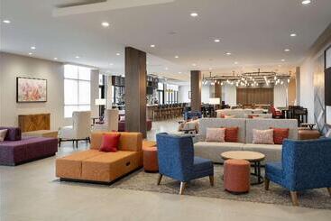 هتل Hilton Garden Inn Visalia, Ca