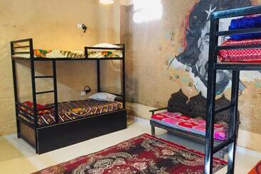 هتل Jaisalmer Hostel