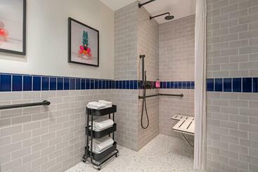 هتل Moxy Nyc Lower East Side