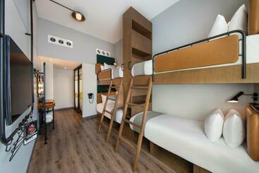 هتل Moxy Nyc Lower East Side