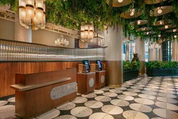 هتل Moxy Nyc Lower East Side