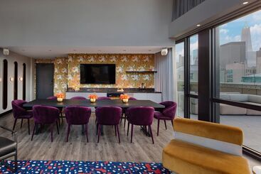 هتل Moxy Nyc Lower East Side