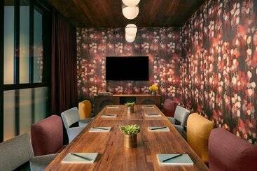 هتل Moxy Nyc Lower East Side