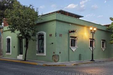 Larimar Gallery Y Hotel Boutique