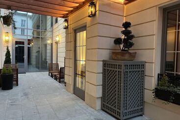 Particulier La Defense   Boutique Hotel Paris