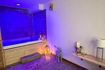 Residenza Riva Wellness Apartment Spa