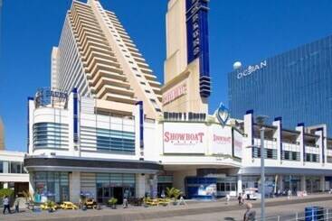 هاستل Beachfront Double Queen Hotel Cozysuite