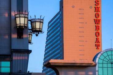 هاستل Beachfront Double Queen Hotel Cozysuite