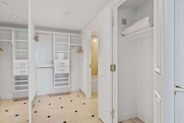 هاستل Beachfront Double Queen Hotel Cozysuite