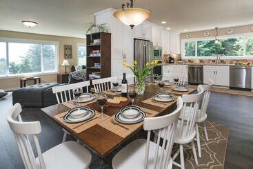 Anchor S Retreat By Avantstay Gorgeous Clift Top Views W/ Incredible Patio