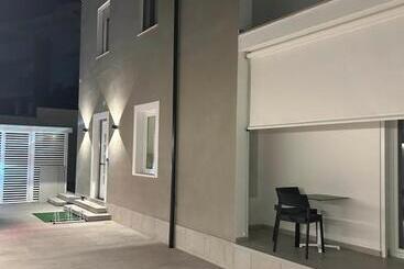 تختخواب و صبحانه Casa Stazione Pescara