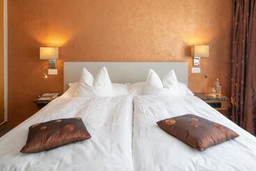هتل Cristallo Arosa