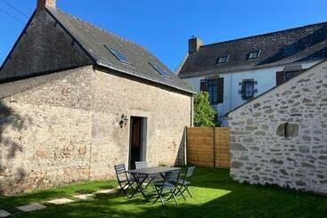 Maison De Caractère, Proche Des Remparts