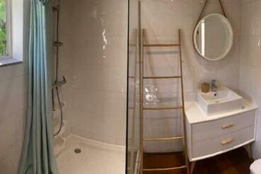 پانسیون Akunamatata Guest House Grand Case