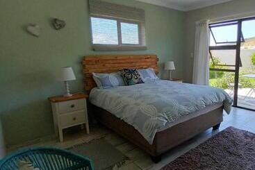 펜션 En Suite, Private Room, Free Wifi In Plett