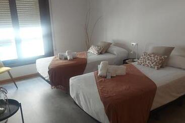 پانسیون New J&j Hostel