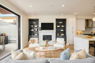 Salt Spray By Avantstay2 Private Balconies In Oceanside 10mins From The Beach