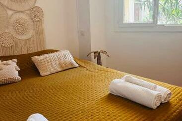 Cassis, Charmant Appart En Face De La Plage