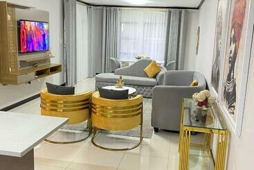 Moonpopson Luxury Apartments, Fourways, Sandton