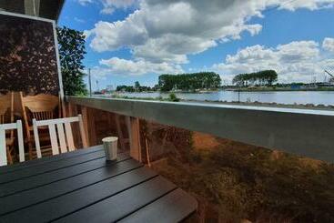 Ouistreham Canal
