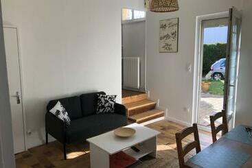 Petite Maison Avec Terrasse