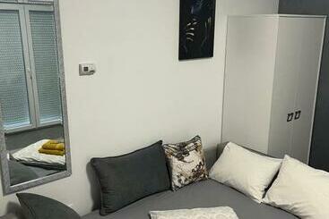 Apartman Tajna