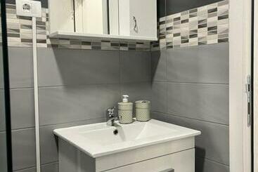 Apartman Tajna