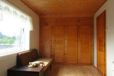 تختخواب و صبحانه Family Room For 4 Persons