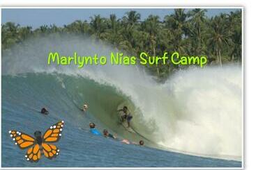 تختخواب و صبحانه Marlynto Nias Losmen