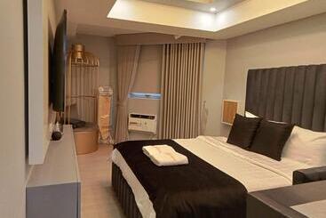 Elegant Studio With Videoke At Azure North Pampanga