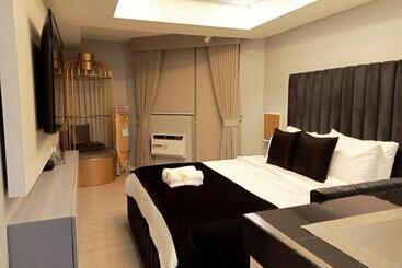 Elegant Studio With Videoke At Azure North Pampanga