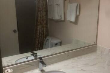 Finest Accommodation Renfrew Place 1 Bedroom Apt # 42 New Kgn 4  12 Renfrew Rd