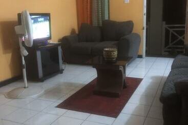 Finest Accommodation Renfrew Place 1 Bedroom Apt # 42 New Kgn 4  12 Renfrew Rd