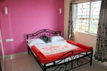 تختخواب و صبحانه Hirai Palace, Mahabaleshwar
