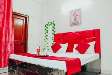 تختخواب و صبحانه Madhav Palace