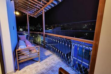 هتل Hostal Posada Real
