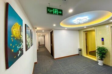 هتل H&t Luxury