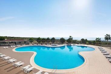 هتل Ramada Resort By Wyndham Kizkalesi