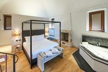 هتل Relais Cascina Era