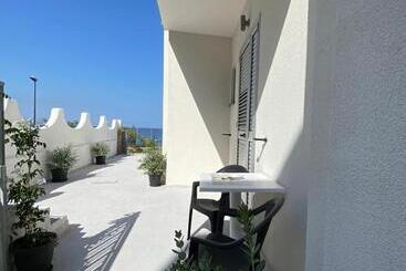 پانسیون Amoenus Bed & Breakfast