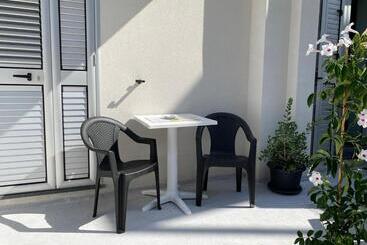 پانسیون Amoenus Bed & Breakfast