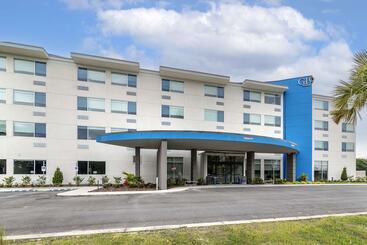 هتل Glo Best Western Pooler   Savannah Airport