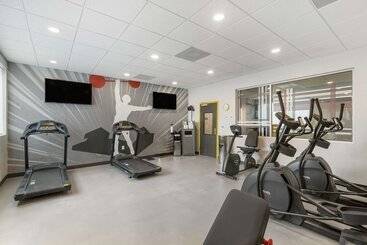 هتل Glo Best Western Pooler   Savannah Airport