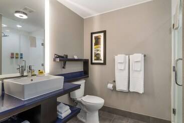 هتل Glo Best Western Pooler   Savannah Airport