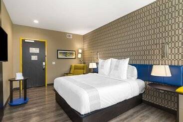 هتل Glo Best Western Pooler   Savannah Airport