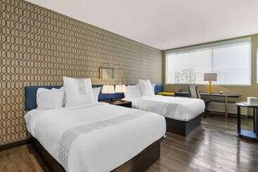 هتل Glo Best Western Pooler   Savannah Airport