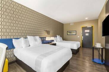 هتل Glo Best Western Pooler   Savannah Airport