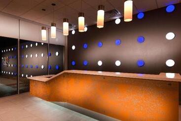 هتل Glo Best Western Pooler   Savannah Airport