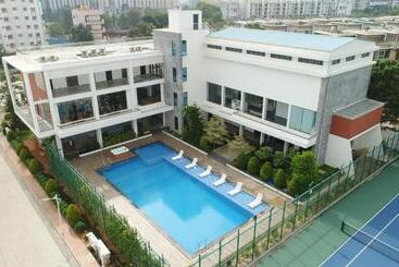 استراحتگاه Vrr Astoria Hotel & Convention Center